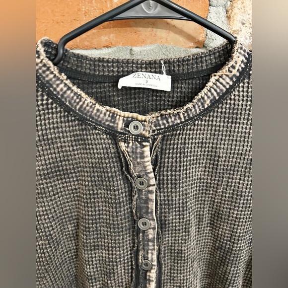 Zenana Washed Out Button-Up Long Sleeve Waffle Knit Tops Size Small - Picture 9 of 15
